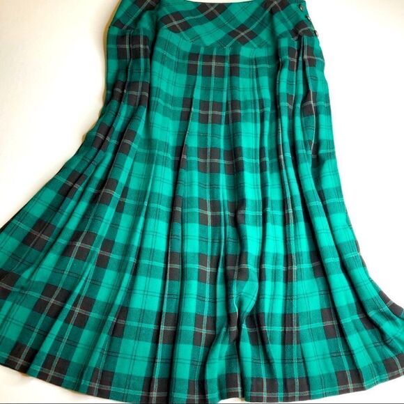RUSS Plaid Pleated Skirt, Green Black - Picture 1 of 14